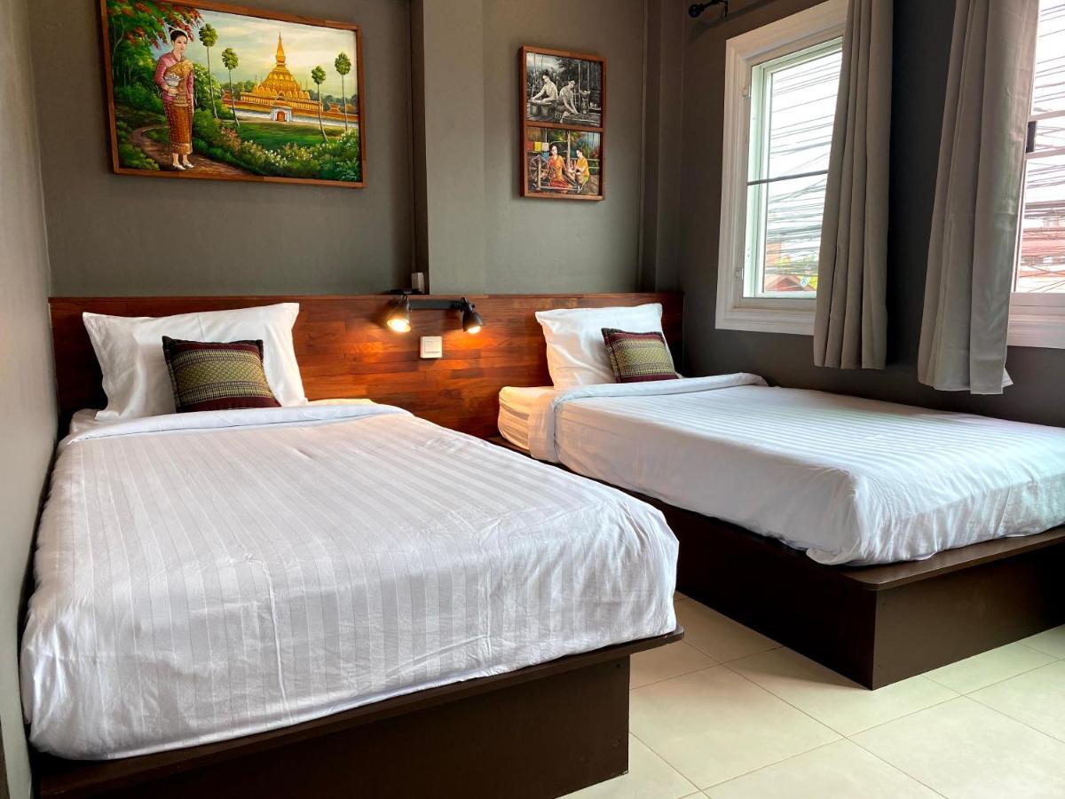 Patuxay Place Vientiane Exterior photo