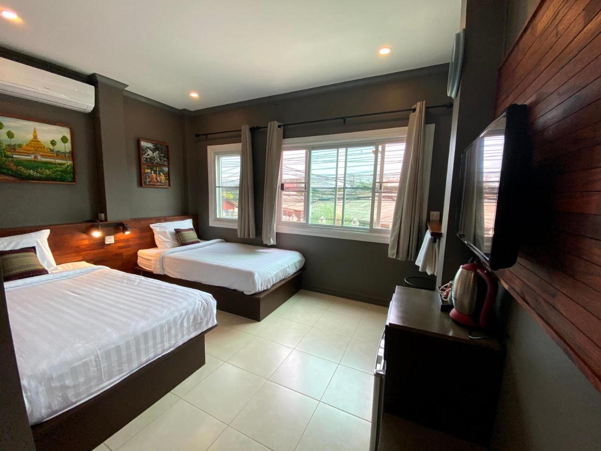 Patuxay Place Vientiane Exterior photo