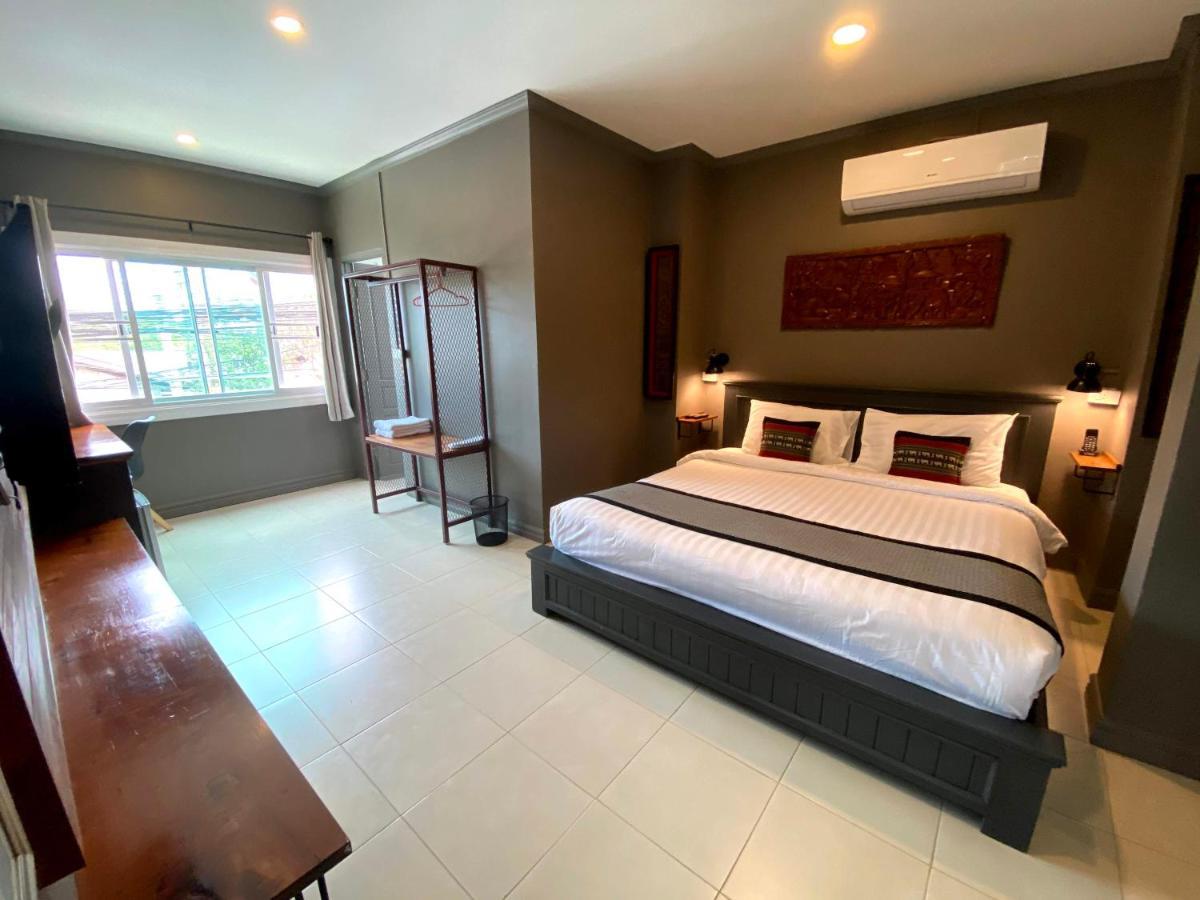 Patuxay Place Vientiane Exterior photo